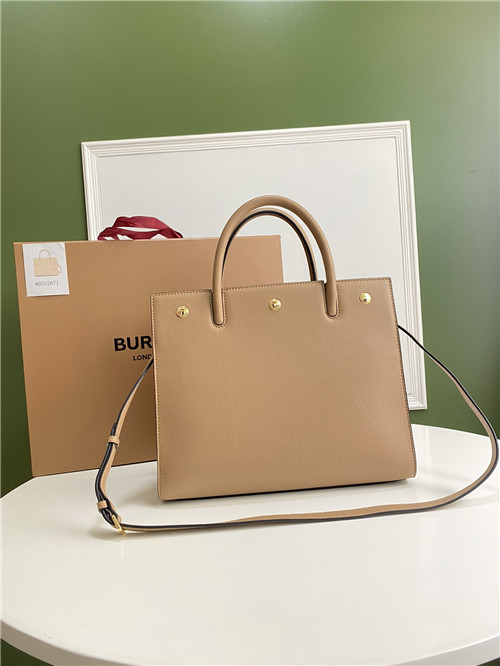 Gunstig Fake Kaufen burberry title bag Bestellen Reduziert Deutschland China Nachnahme Shop Online Turkei Yves Saint Laurent T Shirt Taschen Golden Goose Outlet Pinko Verkaufen VERSACE Deutschland Bes...